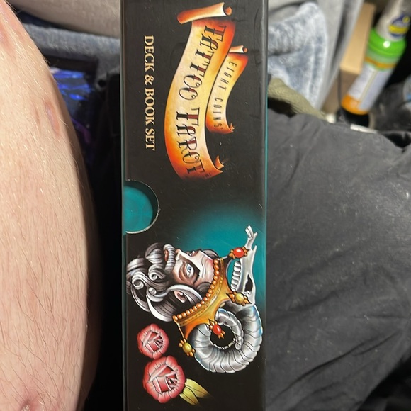 eight coins tattoo tarot deck and bookset - Picture 3 of 3